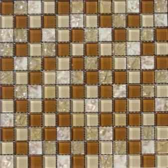 Стеклянная мозаика (61 фото): мозаичная керамическая плитка на сетке, варианты из цветного стекла размером 4 см