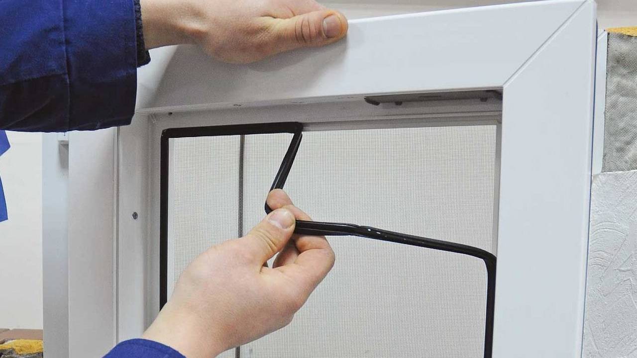 Как перевести пластиковые окна в зимнее положение