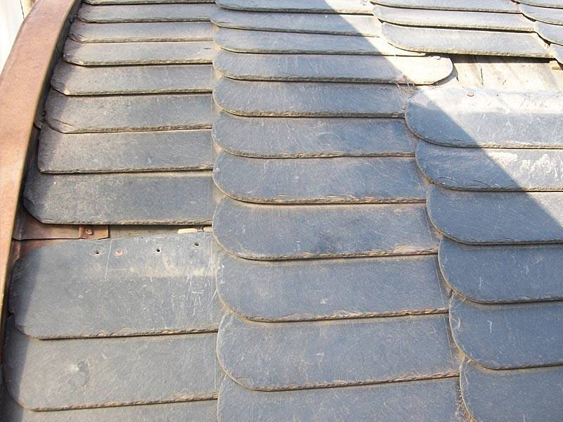 Сланцевая черепица: плюсы и минусы кровли