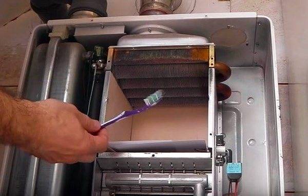 Жуковский газовый котел аогв и агкв: разновидности, особенности и технические характеристики