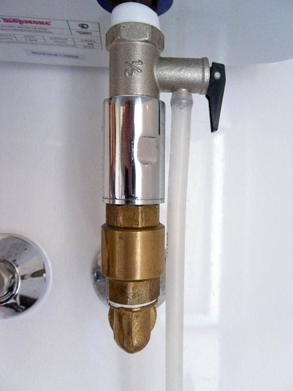 Клапан избыточного давления воды для водонагревателя (бойлера): для чего нужен, виды, правила установки устройства сброса