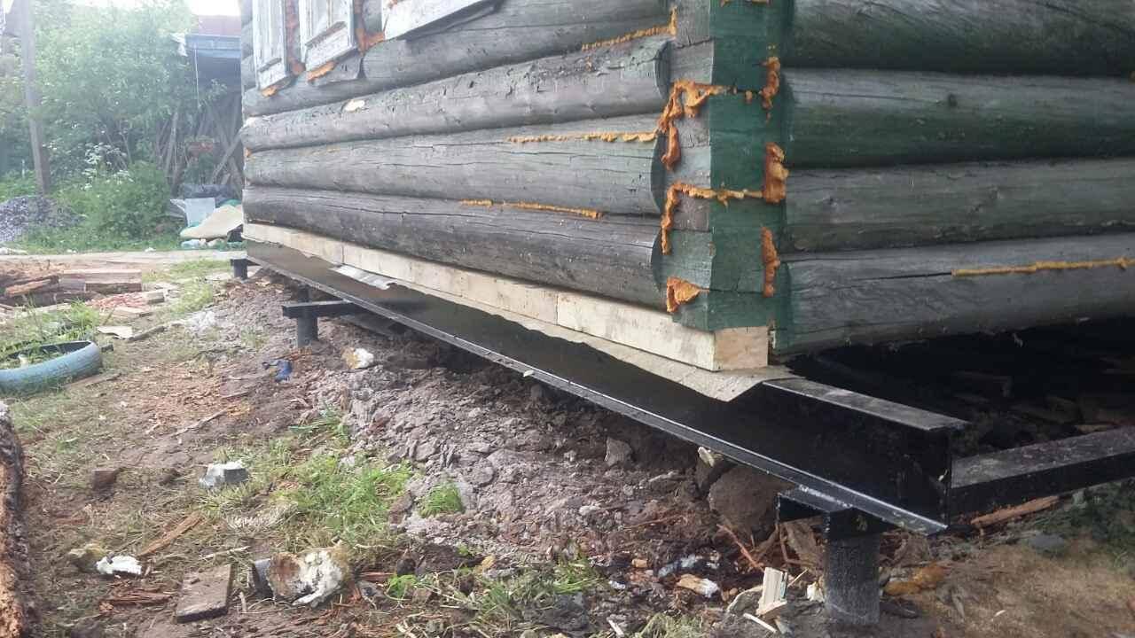 Как выполняется замена нижнего венца деревянного дома своими руками: технологии и рекомендации