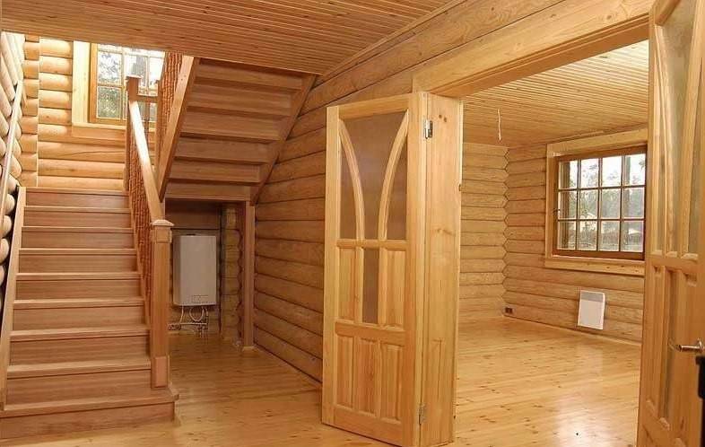 Особенности внутренней обработки деревянного дома