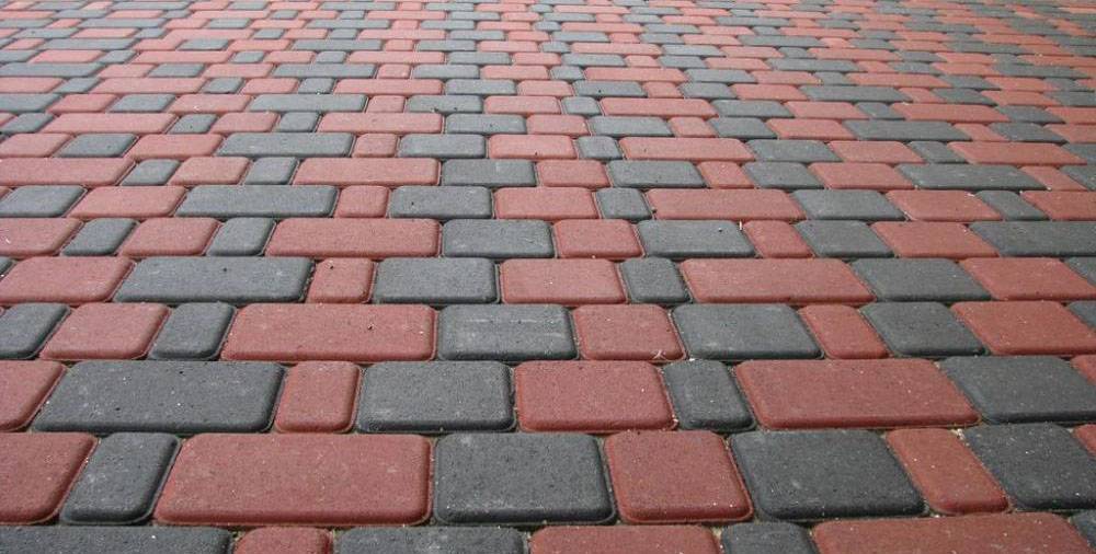 Укладка тротуарной плитки своими руками - пошаговая инструкция