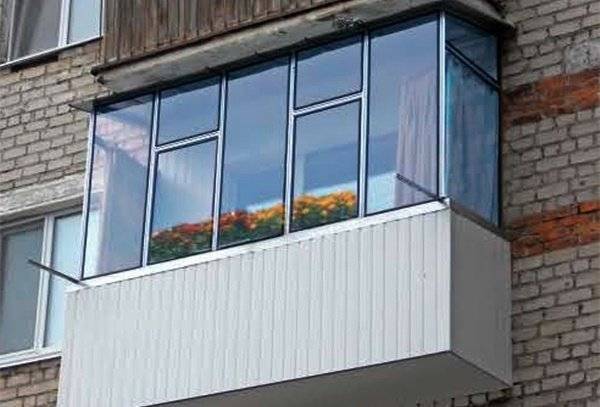 Отделка лоджии вагонкой