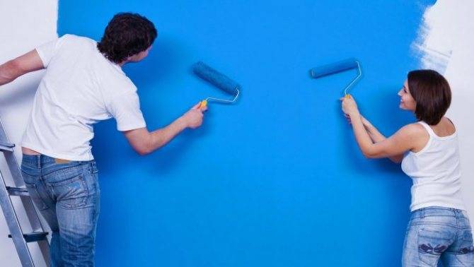 Покраска водоэмульсионной краской: как разводить для окраски, как правильно развести водой, как красить и сколько сохнет на гипсокартоне