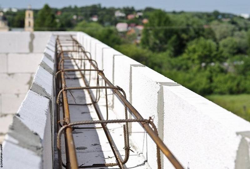 Армопояс в доме из газобетона