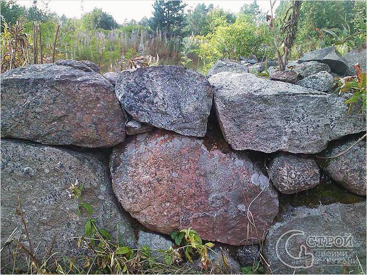 Бутовый каменный фундамент для дома