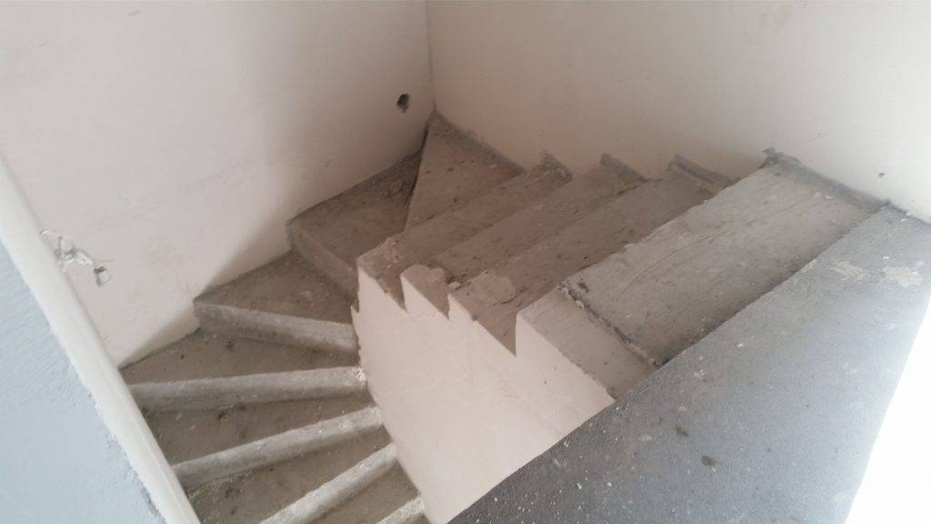 Армирование монолитной бетонной лестницы своими руками: схемы для разных конструкций, пошаговая инструкция