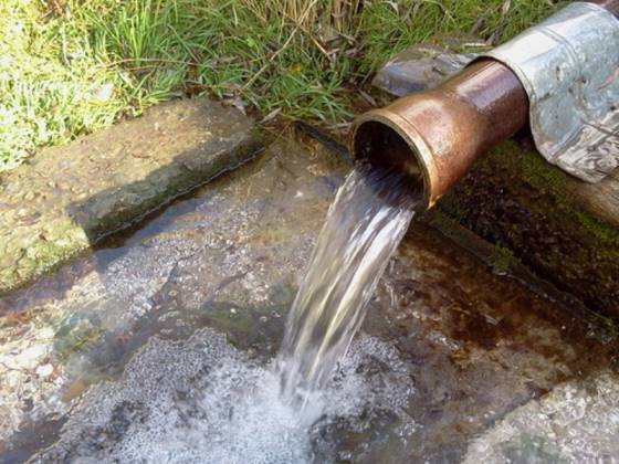 Как произвести обезжелезивание воды из скважины