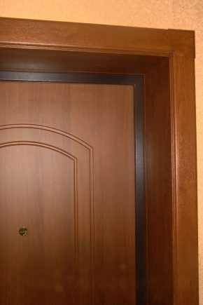 Как отделать дверной проём входной двери, оформление откосов