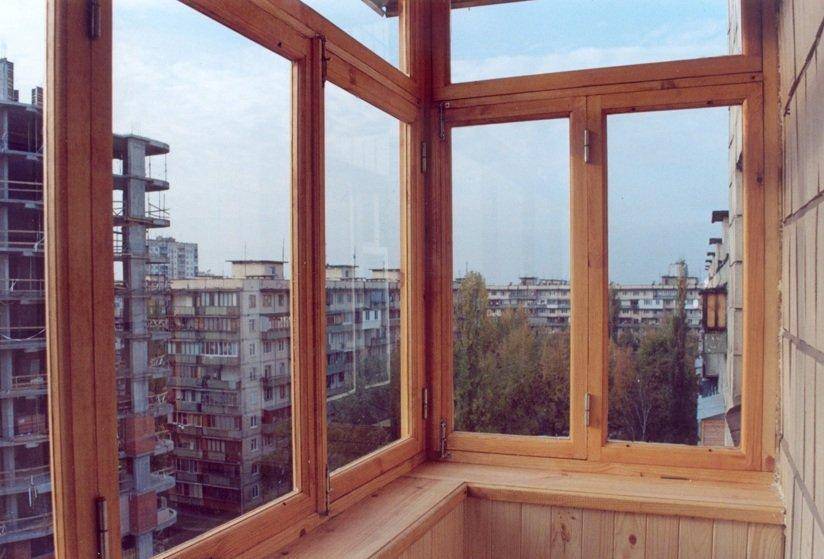 Как остеклить балкон своими руками?