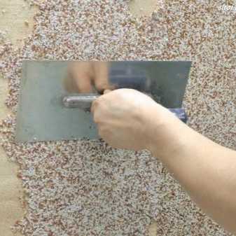 Как наносить декоративную мраморную штукатурку на стены: особенности, состав