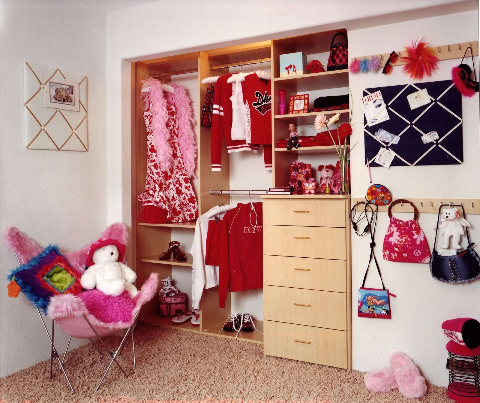 Шкафы в детскую комнату для мальчика