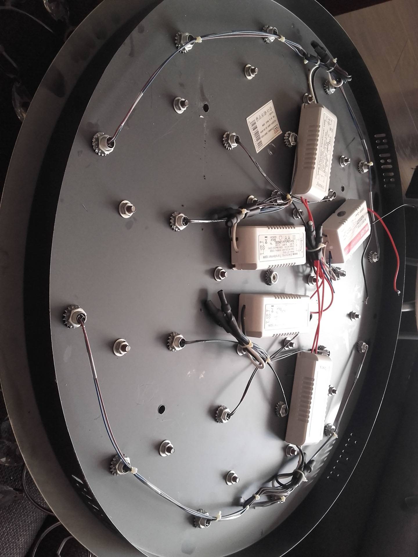 Как самостоятельно отремонтировать светодиодную люстру