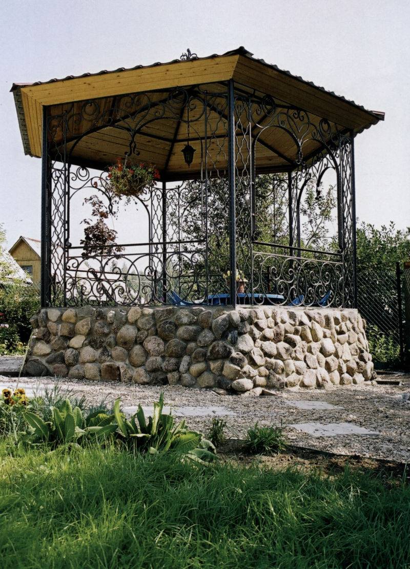 Кованые беседки — 150 фото эксклюзивного дизайна. смотрите обзор лучших кованых беседок для дачи