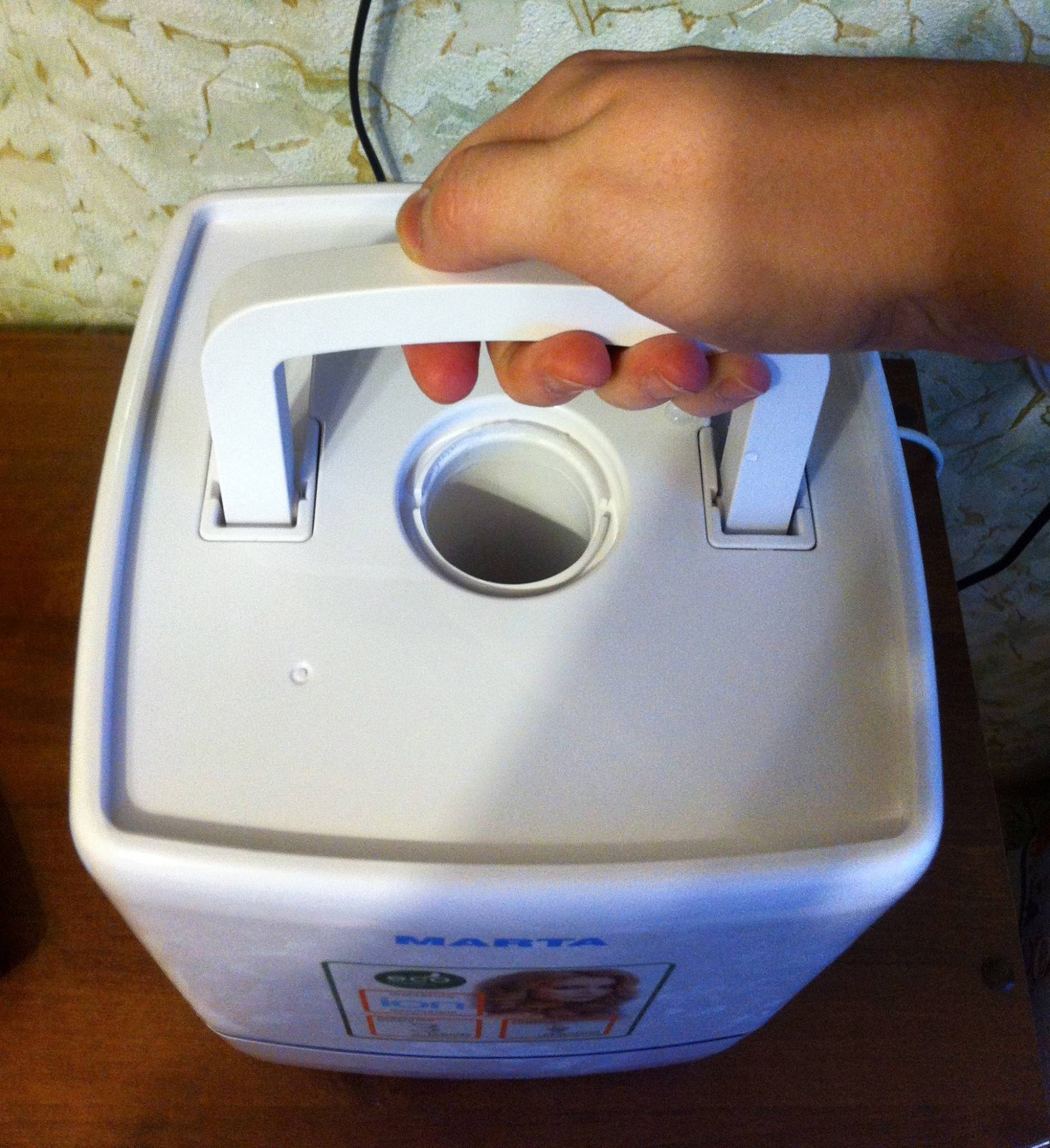 Вода для увлажнителя в сипап-аппарате: какая лучше и почему?