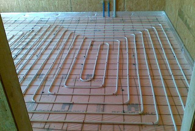 Трубы для теплого водяного пола: особенности выбора и виды