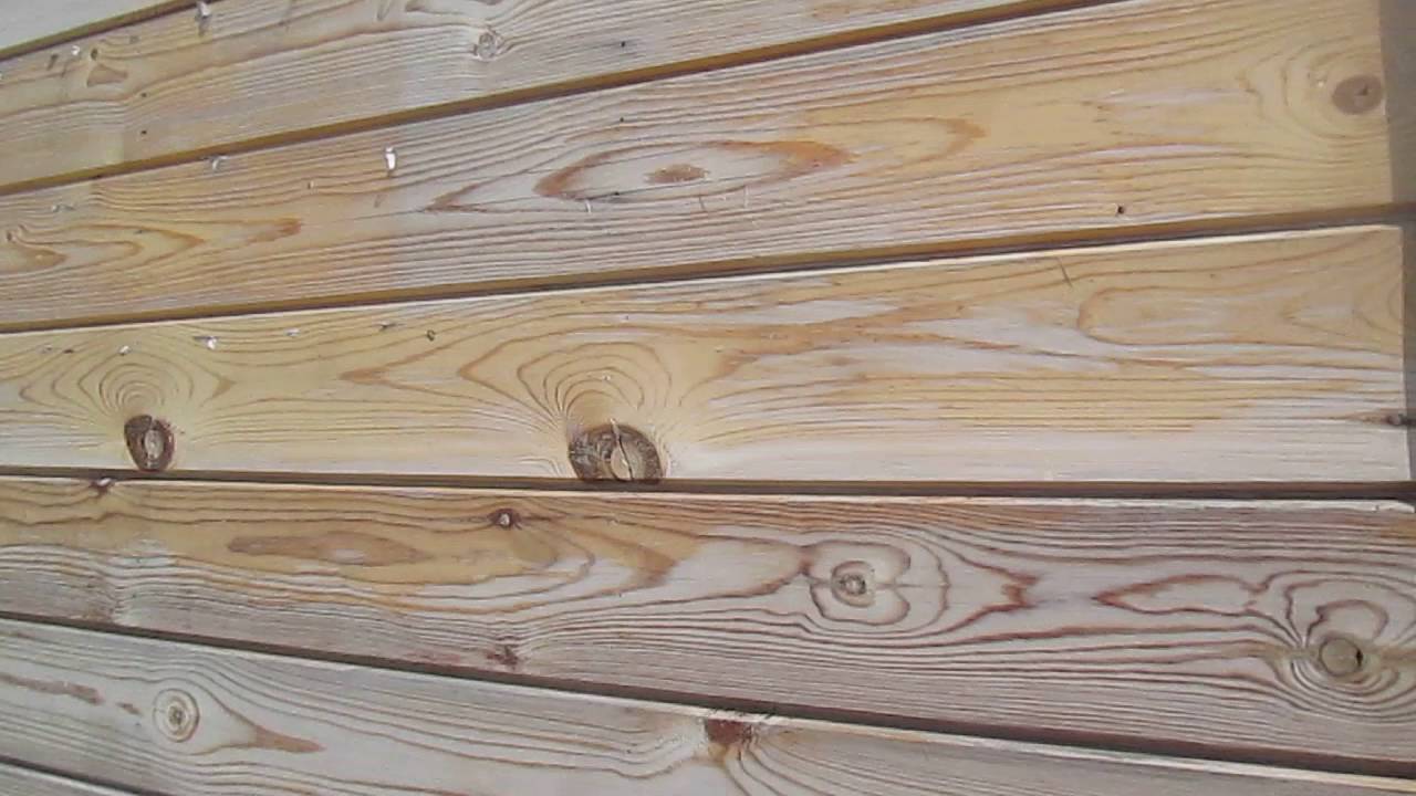 Чем покрасить деревянный дом снаружи: подбор краски правильно красим + фото