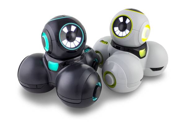Роботы-газонокосилки robomow: обзор серий и отличия моделей