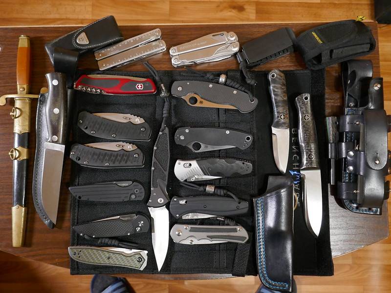 Ножевой дом. Коллекционные ножи. Хранение коллекции ножей. Коллекция холодного оружия. Домашние коллекции ножей.