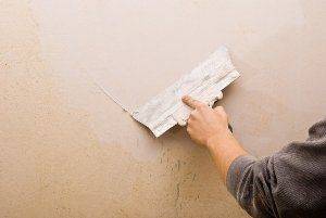 8 способов, как снять штукатурку со стен и потолка